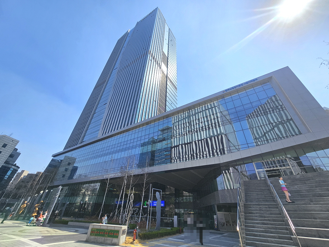 G-Tower